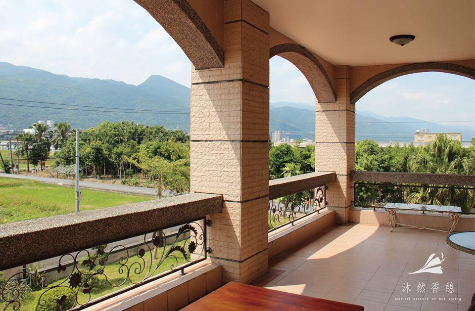 Natural Essence Of Hot Spring Jiaoxi Exterior photo